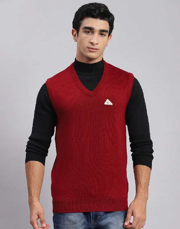 Clearance Items Men Maroon Solid V Neck Sleeveless Sweaters/Pullovers